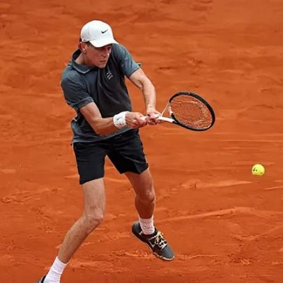 Sinner vence Zverev e avança à final do Masters de Monte Carlo