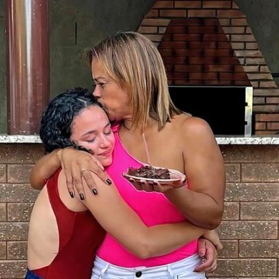 Sogra que perdeu filha no aniversário da nora faz discurso