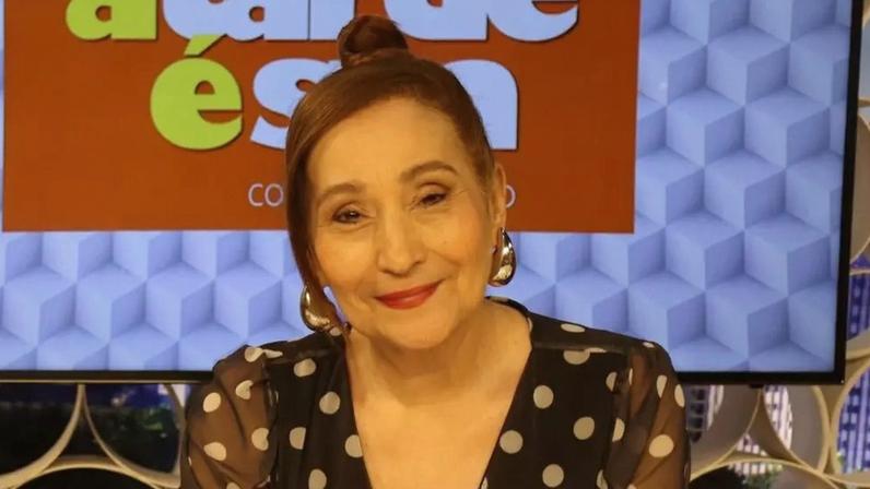 Sonia Abrão pode ir para a TV Gazeta, afirma o colunista Flávio Ricco