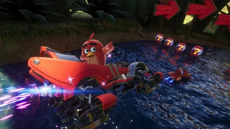 Sonic Racing: CrossWorlds traz conteúdo gratuito de Angry Birds com personagem