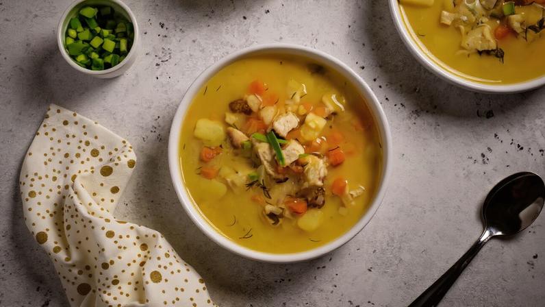 Sopa de frango com legumes
