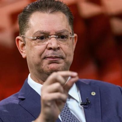Líder bolsonarista afirma que PEC 6×1 pode votar a favor no futuro