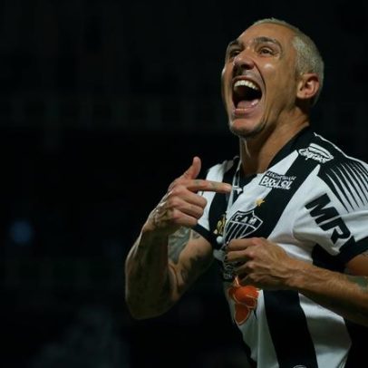 Meia que teve passagem apagada pelo Atlético é destaque do Ceará na temporada