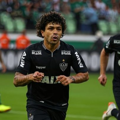 Campeão da Libertadores pelo Atlético cobra contratação urgente