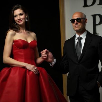 Stanley Tucci rebate acusação de Hathaway sobre ser diva no set de Prada 2
