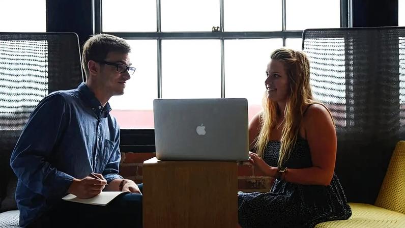 70% dos jovens pretendem empreender, impulsionados pela busca por segurança financeira (Pixabay)