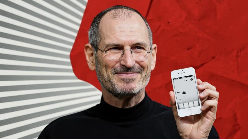 Steve Jobs: fundador da Apple saiu e voltou para a empresa (Montagem EXAME/Canva/Wikimedia Commons)