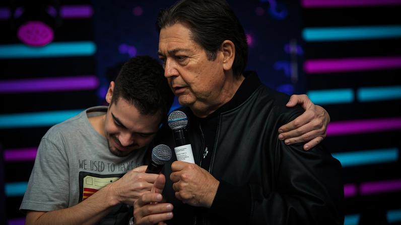 João Silva emociona com declaração ao pai, Faustão