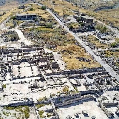 Arqueólogos identificam indícios de batismos perto do Mar da Galileia