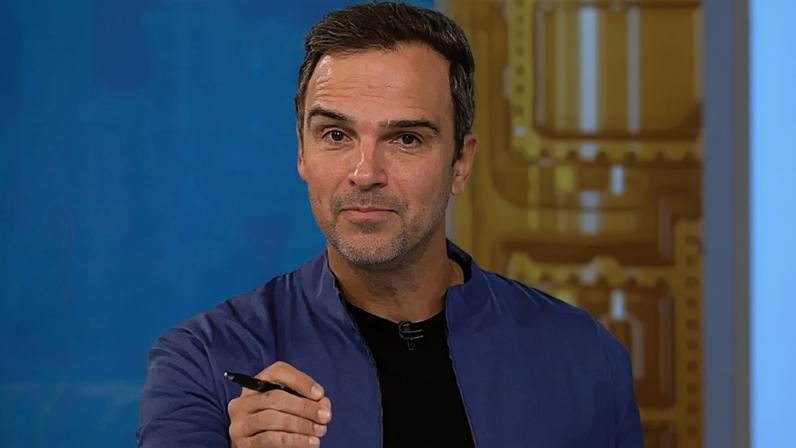 Tadeu Schmidt apresentando o Big Brother Brasil. (Foto: Reprodução)
