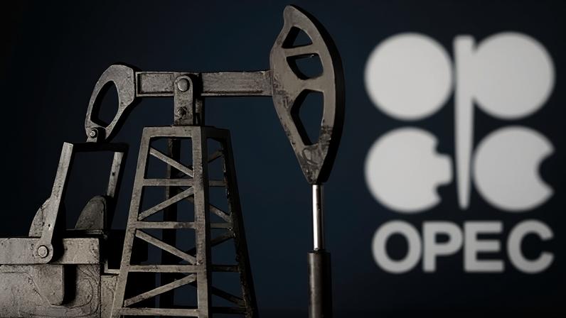 Países produtores da Opep+ produzem cerca de 30% do petróleo mundial; veja como saída dos Emirados Árabes afetam o seu bolso