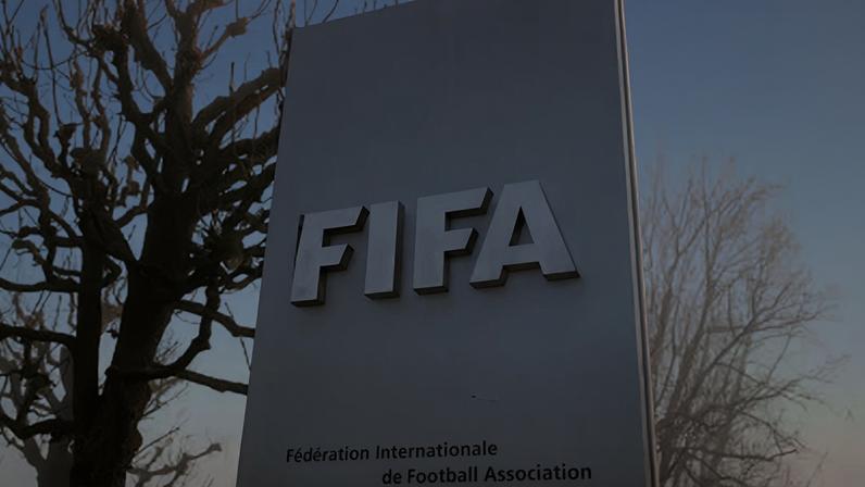 Entrada da sede da Fifa, em Zurique, Suíça.