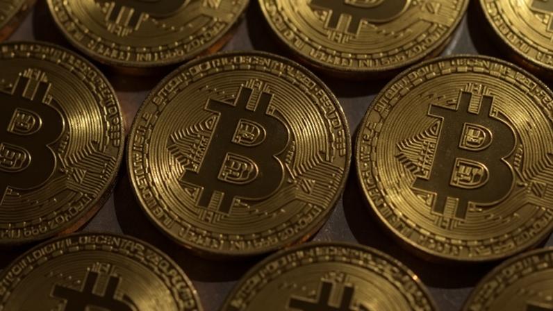 Representações de bitcoins são vistas nesta foto ilustrativa