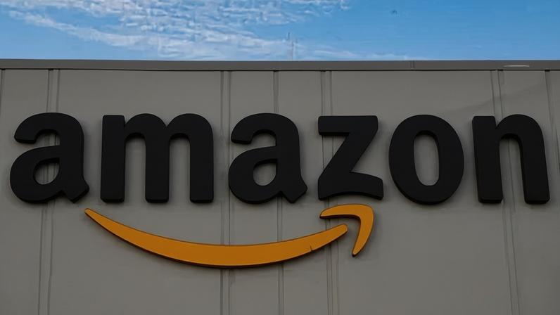 FILE PHOTO: Amazon's JFK8 distribution center in Staten Island, New York City