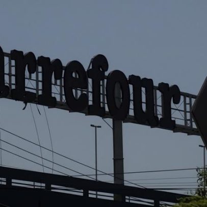 Carrefour eletrifica frota que abastece lojas para reduzir emissões