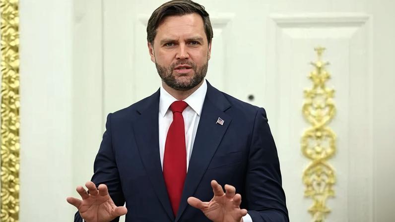 Vance diz ter conversado constantemente com Trump durante as negociações