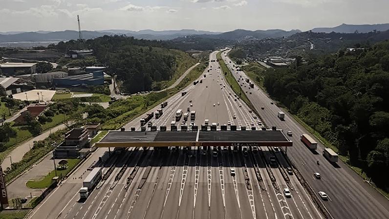 Pedágio em rodovia no Estado de São Paulo