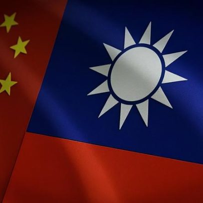 Taiwan entra em alerta após avistar navios de guerra chineses