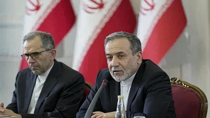 Chanceler iraniano Abbas Araqchi em Teerã