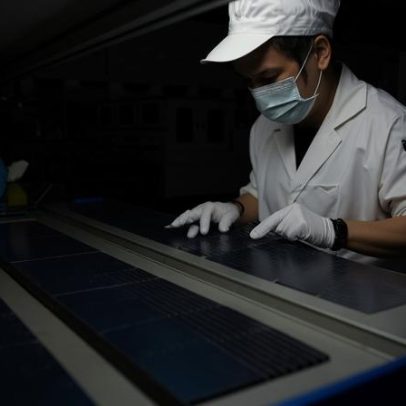 China avalia limitar exportação de equipamentos solares para os EUA