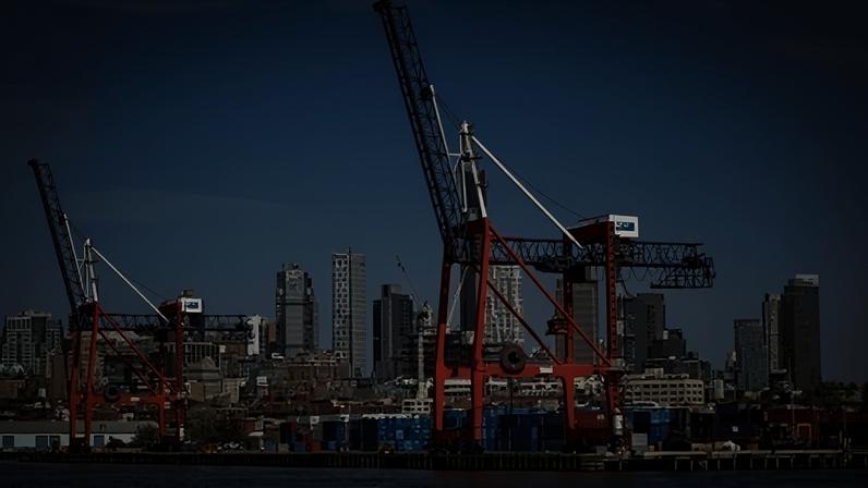 Píer no Terminal de Red Hook, EUA