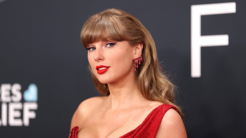 Mercadorias Showgirl de Taylor Swift em disputa de marca