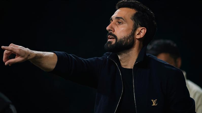 Técnico Arbeloa sofre pressão no Real Madrid após eliminação na Champios League