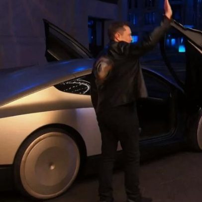 Tesla inicia produção do robô-táxi Cybercab, anuncia Musk