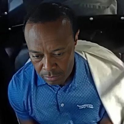 Tiger Woods afirma que estava ao telefone com Donald Trump após acidente