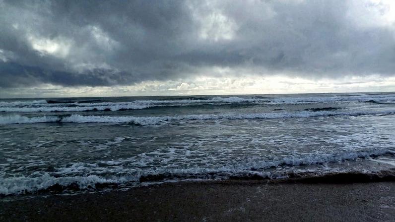 Semana começa com aumento da chuva em Salvador/BA.