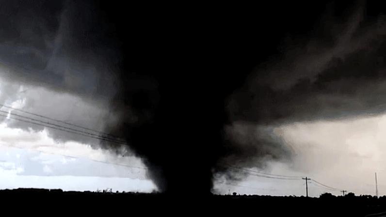 Tornados atingem norte de Oklahoma. | Reprodução/Reuters