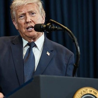 Trump faz apelo controvertido para abrir o estreito em discurso