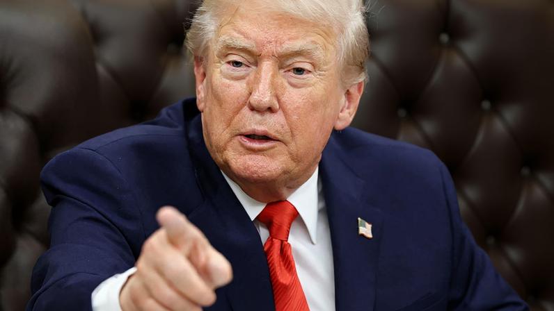 10/01/2026 - Trump diz que Estados Unidos “estão prontos para ajudar o Irã. Foto: REUTERS/Jonathan Ernst