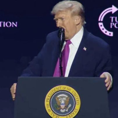 Trump afirma novamente que África do Sul comete genocídio contra brancos