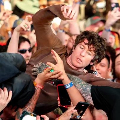 Turnstile abre Coachella com vídeo do pai de Brandon Yates após tentativa