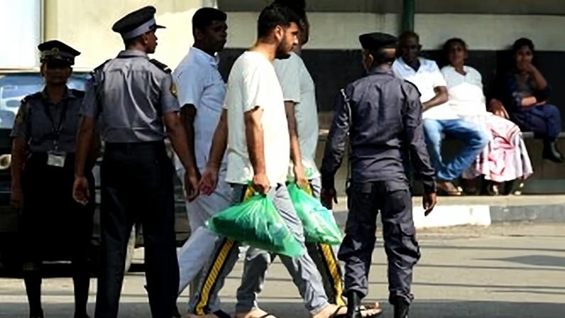 Sri Lanka devolve 238 marinheiros iranianos, entre eles sobreviventes de ataque com torpedo dos EUA