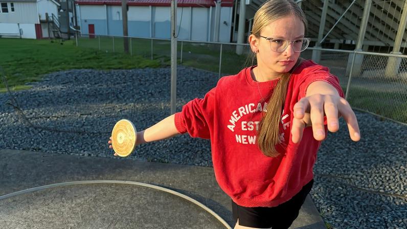 Atleta trans mira última temporada de pista enquanto Suprema Corte decide