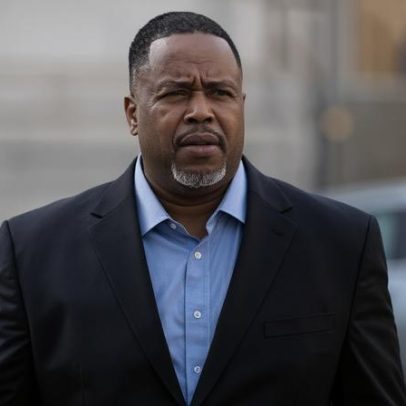 Ex-jogador da NBA Damon Jones deve se declarar culpado em esquema de apostas