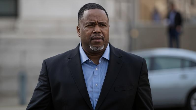 Ex-jogador da NBA Damon Jones deve se declarar culpado em esquema de apostas