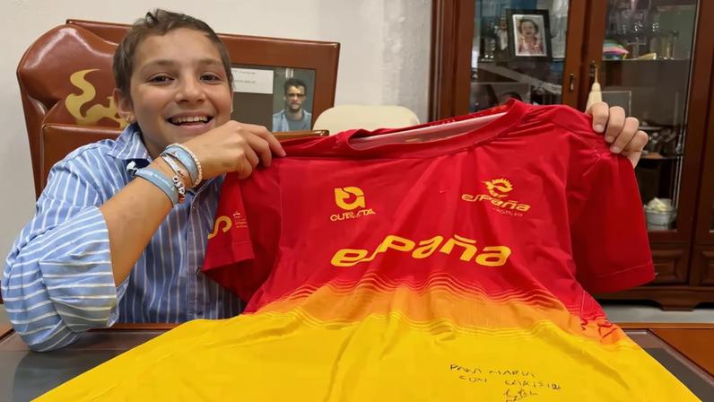 María Caamaño, a 'guerreira do futebol', morreu de câncer aos 13 anos nesta quinta