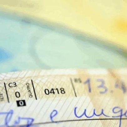 Uso de cheques cai 18% em 2025, menor nível em 30 anos