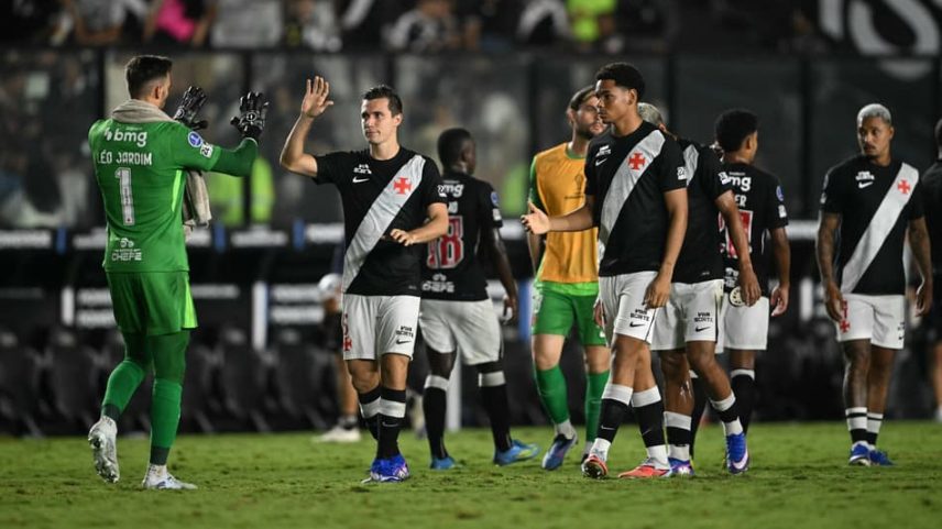O Vasco venceu o Olimpia por 3 a 0 pela Sul-Americana (Foto: MAURO PIMENTEL / AFP)