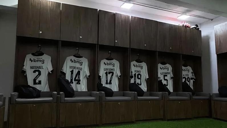 Vestiário do Atlético contra o Puerto Cabello (Foto: Reprodução Atlético)