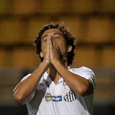 Victor Ferraz anuncia aposentadoria aos 38 anos, ícone do Santos