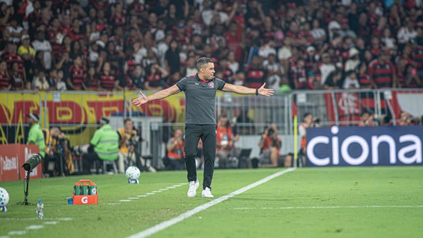 Jair Ventura em Flamengo x Vitória — Foto: Victor Ferreira/EC Vitória
