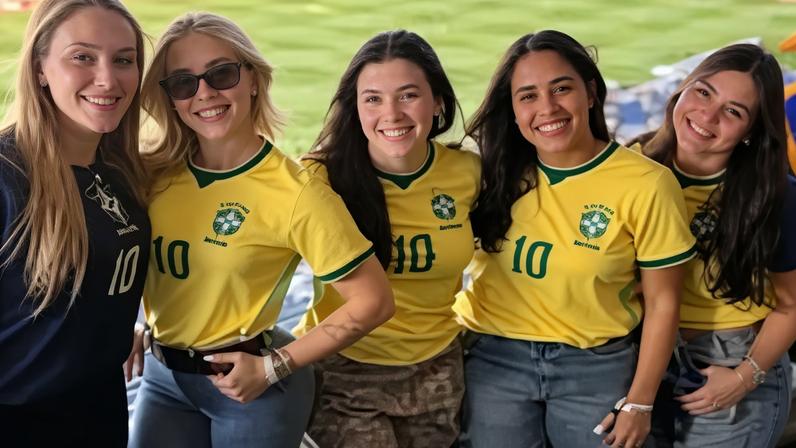 Irmã de Zé Felipe é vista em viagem com Virginia após crítica do cantor