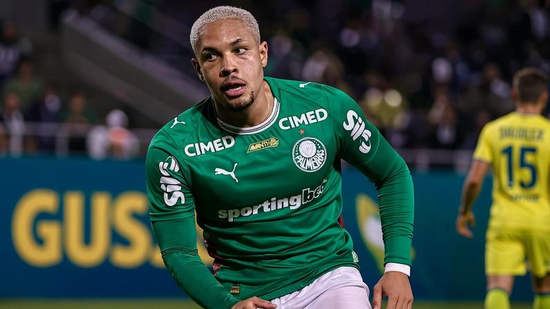 Vitor Roque, do Palmeiras, em ação contra o Mirassol, pelo Campeonato Paulista