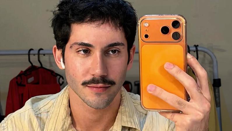 Vittor Fernando fala sobre retomada da carreira após atentado sofrido com o namorado