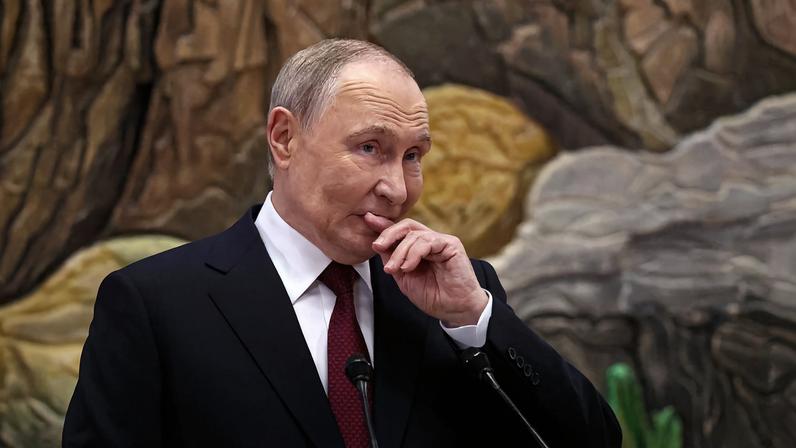 Imagem colorida do presidente da Rússia, Vladimir Putin - Metrópoles