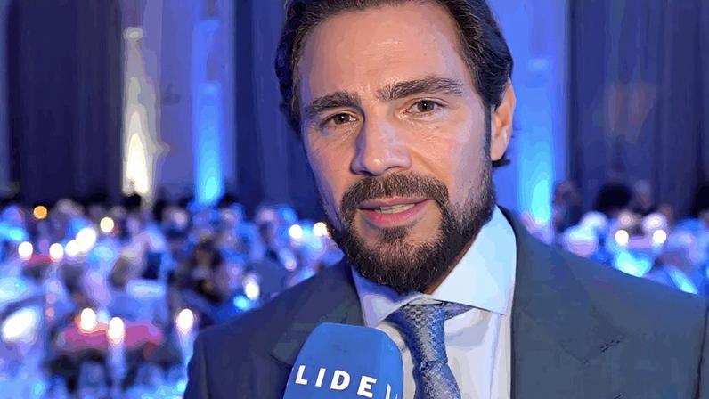 Vorcaro viaja de jatinho com três congressistas e dois ex-ministros, diz jornal